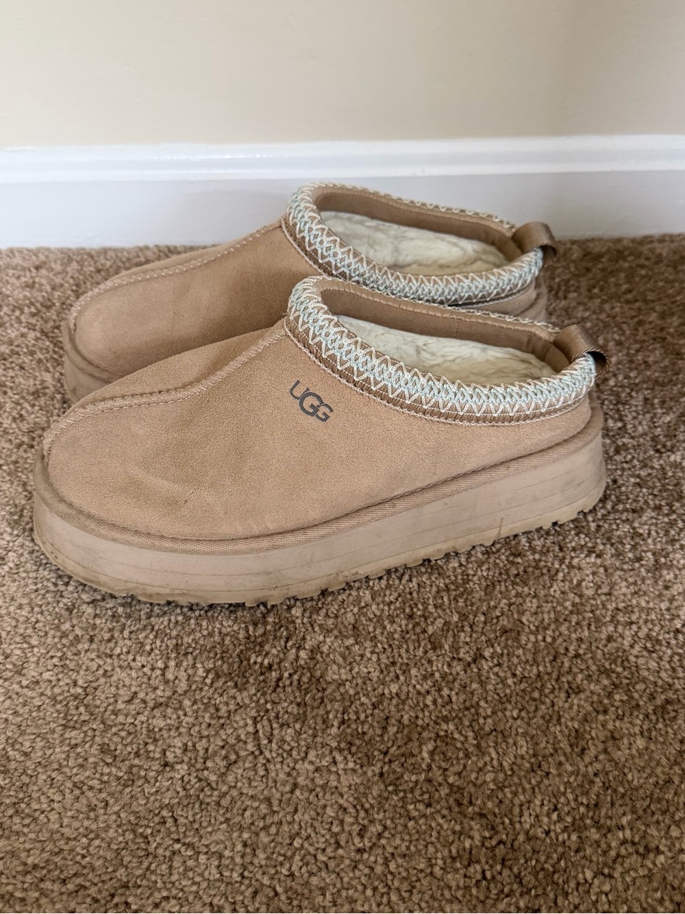 UGG Tazz II Sand